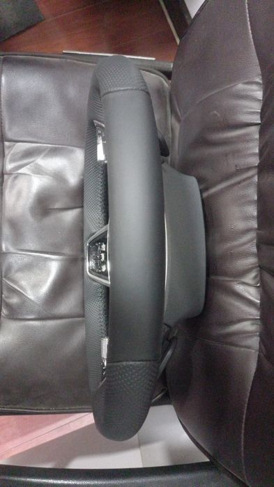 Volan skoda nou original model teșit RS Nou pret fix nu fac schimb