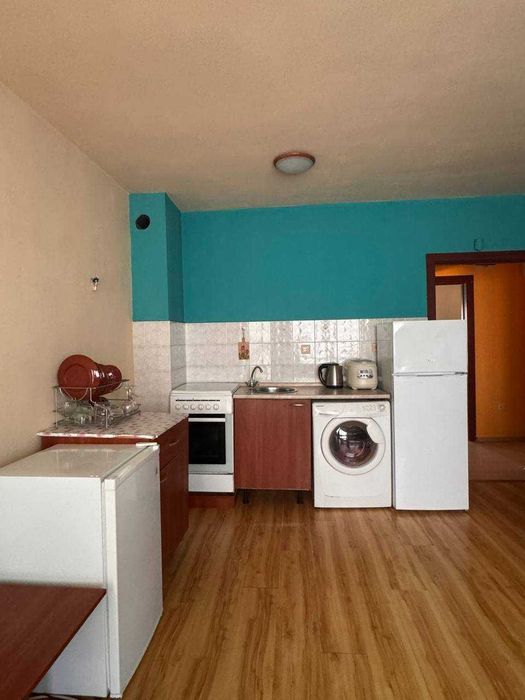 Продава се двустаен апартамент в гр.Несебър