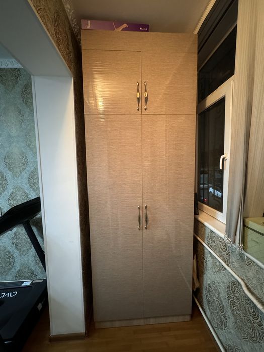 Продам шкаф до потолка 30000