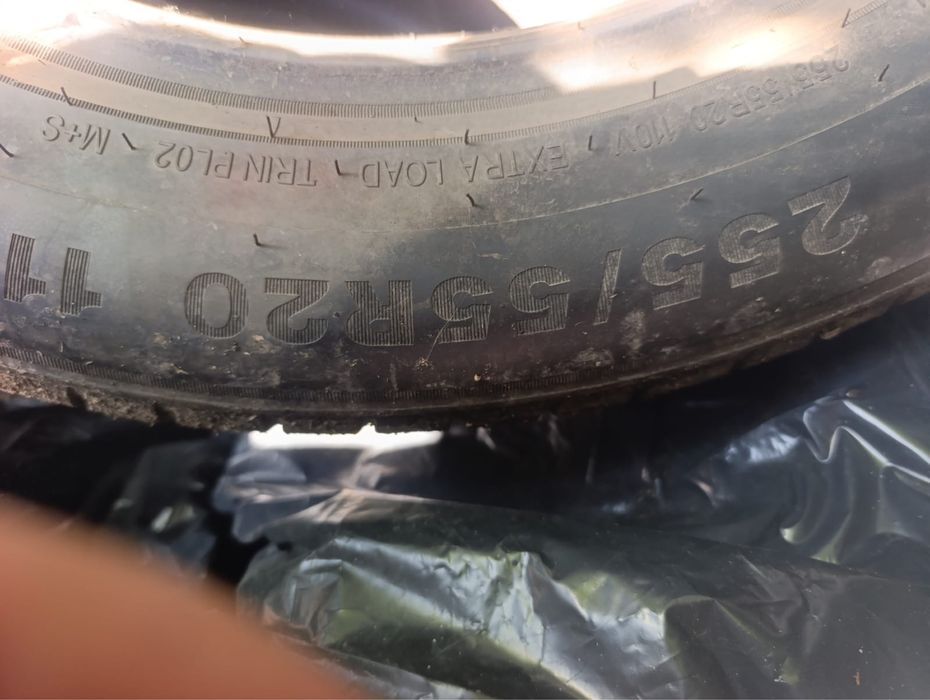 Зимние шины255/55/R20