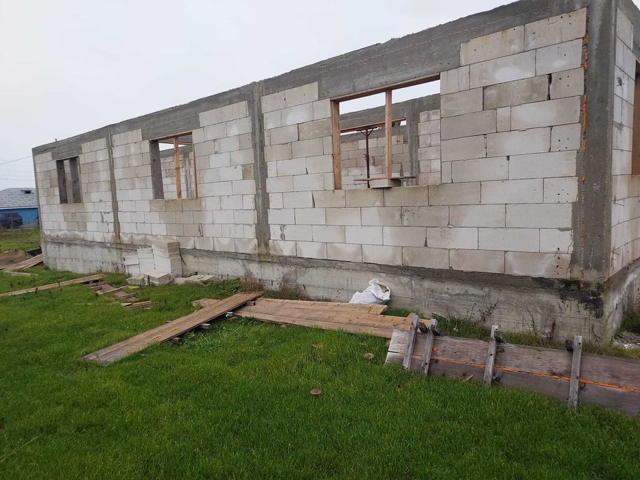 OCAZIE!!! Vând casă la roșu în sat Hanu Conachi, județul Galați