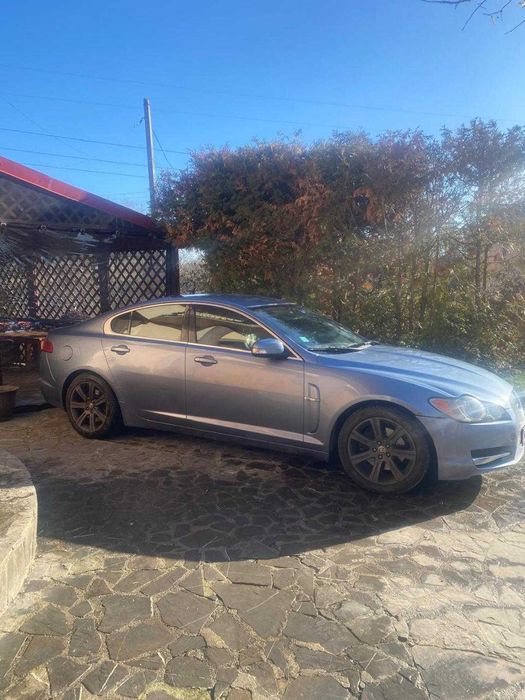 Jaguar XF  2009 2,7 218CP
