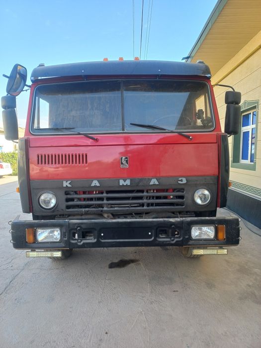 Kamaz tegach sotiladi
