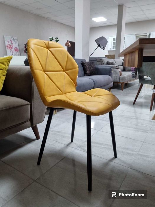 Трапезен стол Мелина PU старо злато