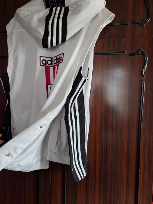 Адидас елек Л размер