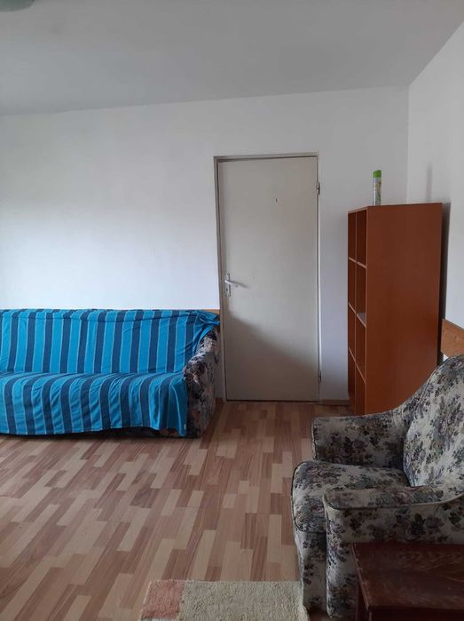 Inchiriez apartament cu 2 camere semidecomandat ultracentral direct de la proprietar
