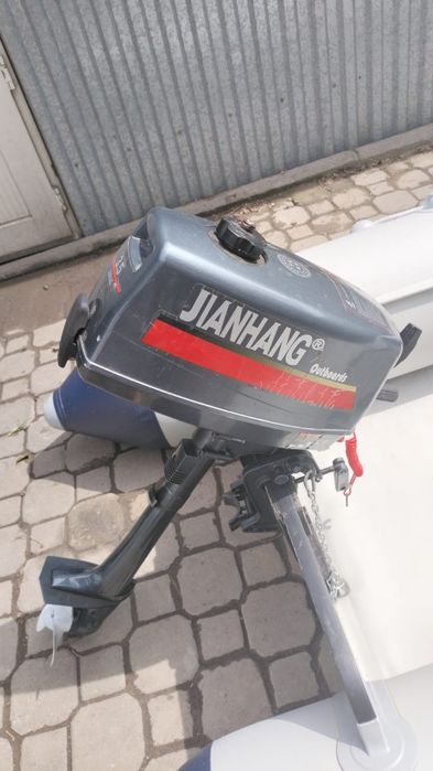 Продам лодочный мотор JIANHANG