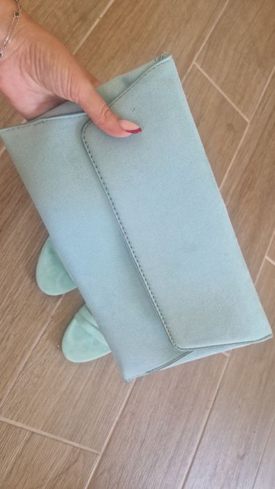 Клъч чанта + подарък обувки