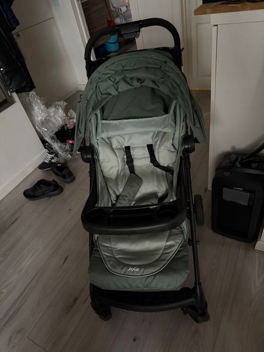 Carucior sport Joie Muze LX cu pozitie de somn