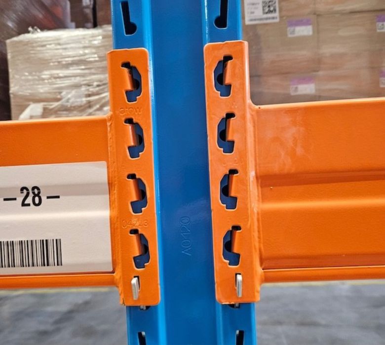 Rafturi metalice premium