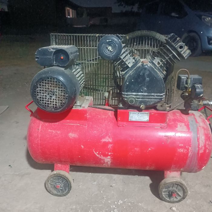 Компрессор сотилади