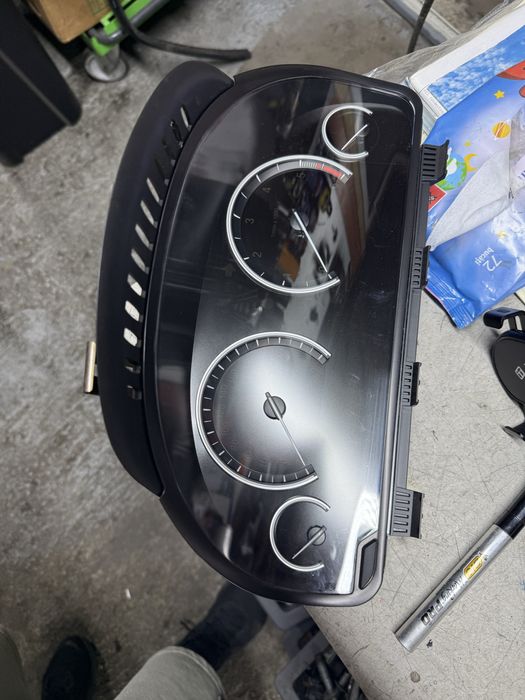 Ceasuri bord bmw f10 f11 f06 f12 f13 f15 f16 6wa