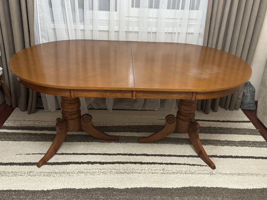 Стол кухонный самовывоз.