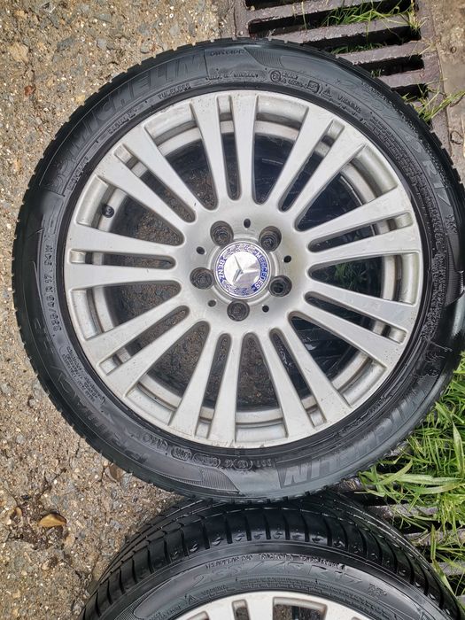 Продавам 3 броя гуми с джанти за мерцедес W 207 17 цола 7.5 ширина