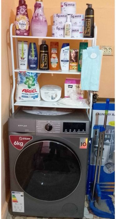 Vannaxona uchun etojerka