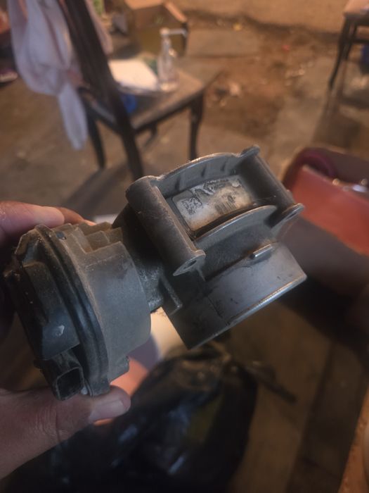 Продам дроссель на газель