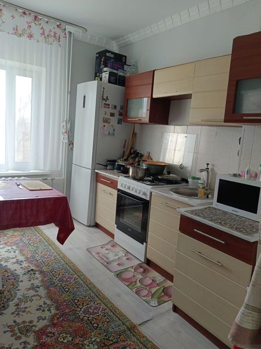 Продам 4-x комнатную квартиру