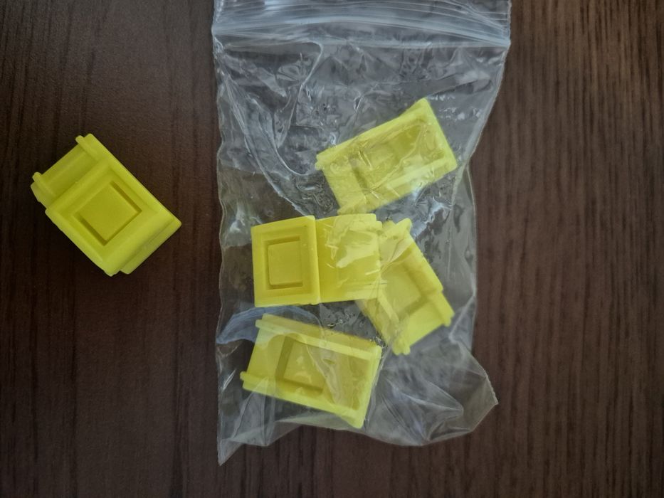 Клипсы на бампер