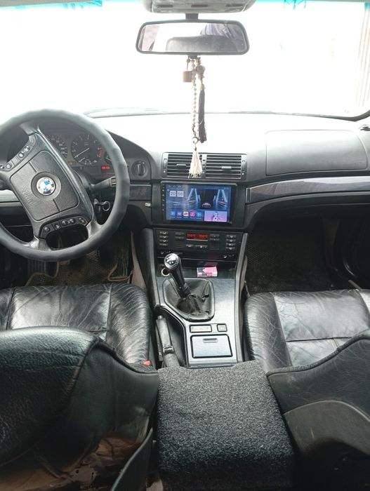 БМВ е39 на полном ходу!