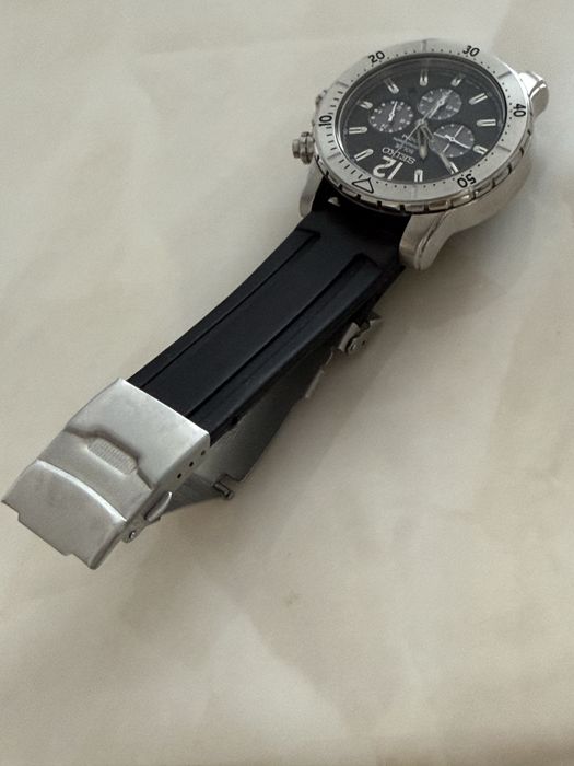 Seiko Chronograph V170 Solar