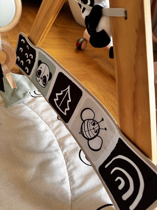 Активна гимнастика Tiny Love Luxe Gymini Black & White Décor