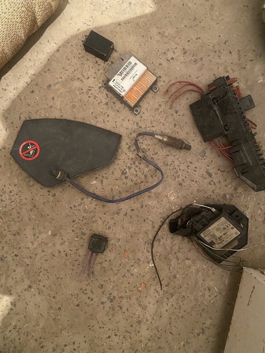 Запчасти Мерс 210