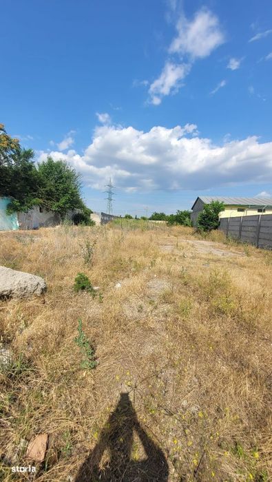 Teren 1800 mp zona Brailita iesire in doua strazi