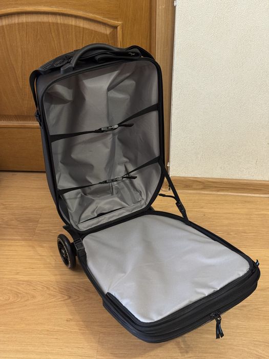 Чемодан самокат Micro Luggage 4.0 ML0025 черный