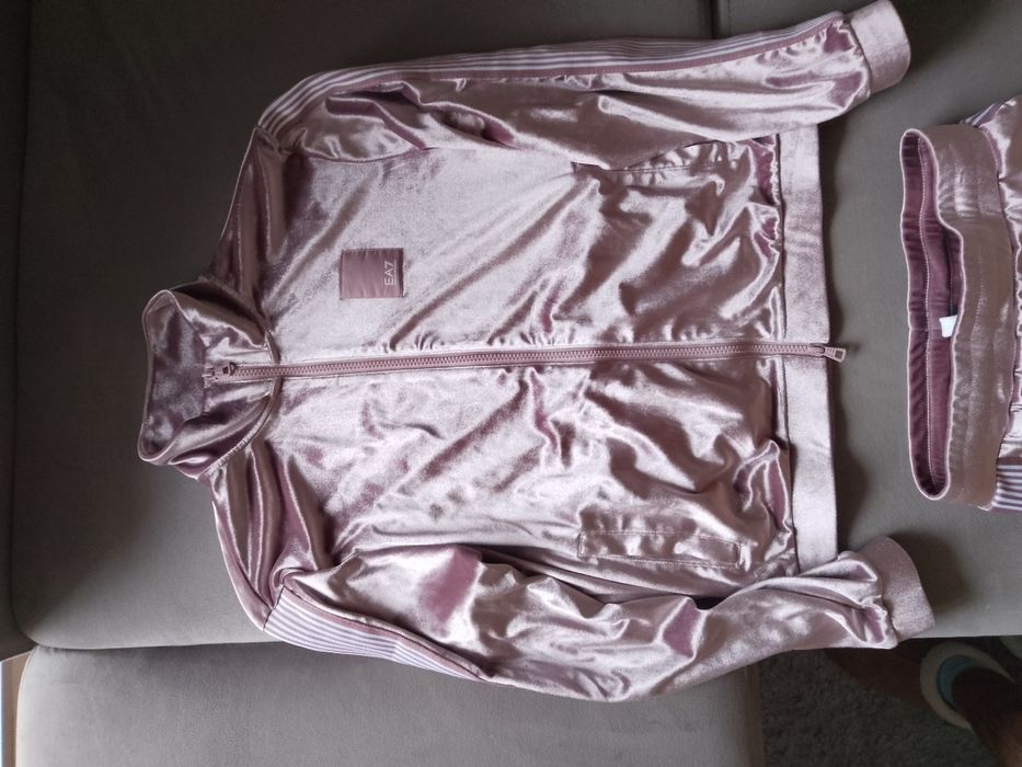 Кадифен спортен екип ЕА7 Emporio Armani