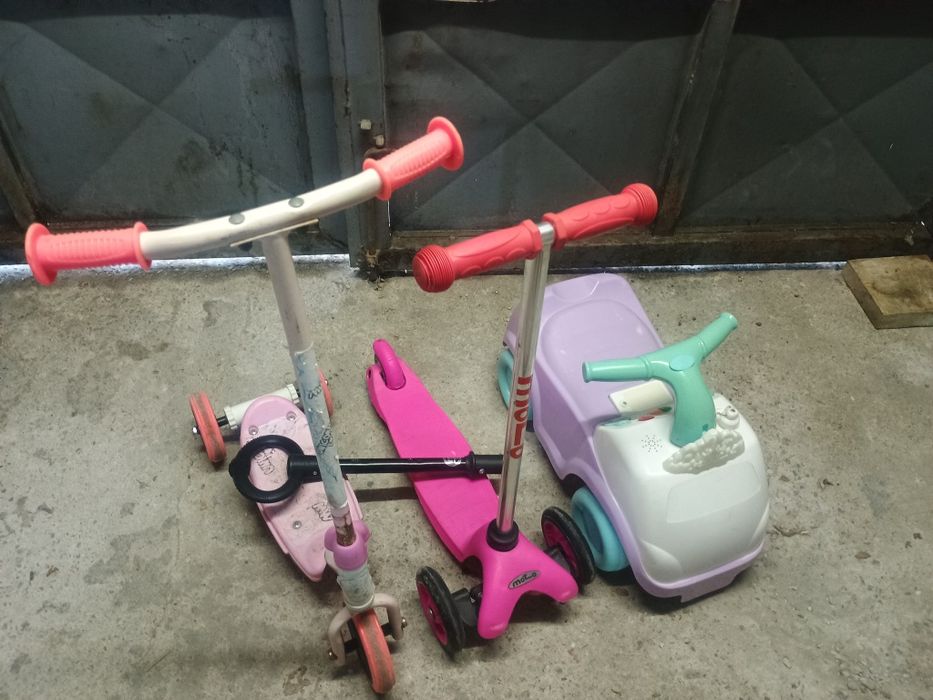 Цена за всичко на снимката.Комплект  превозни средства: тротинетка и