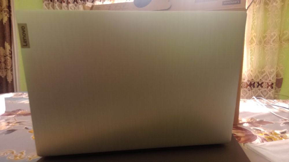 Lenovo 100 ishonchli