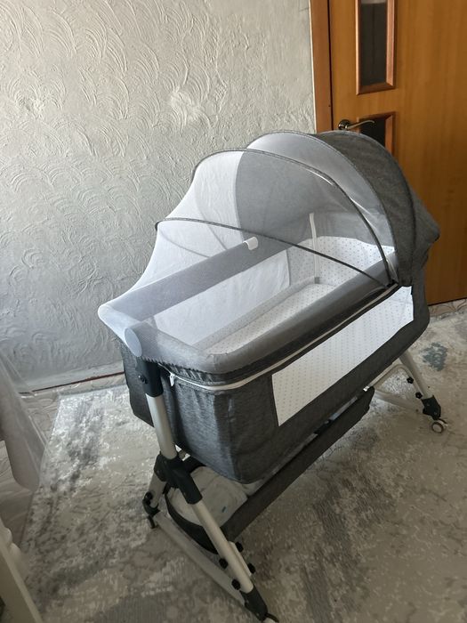 Продам детскую кровать манеж