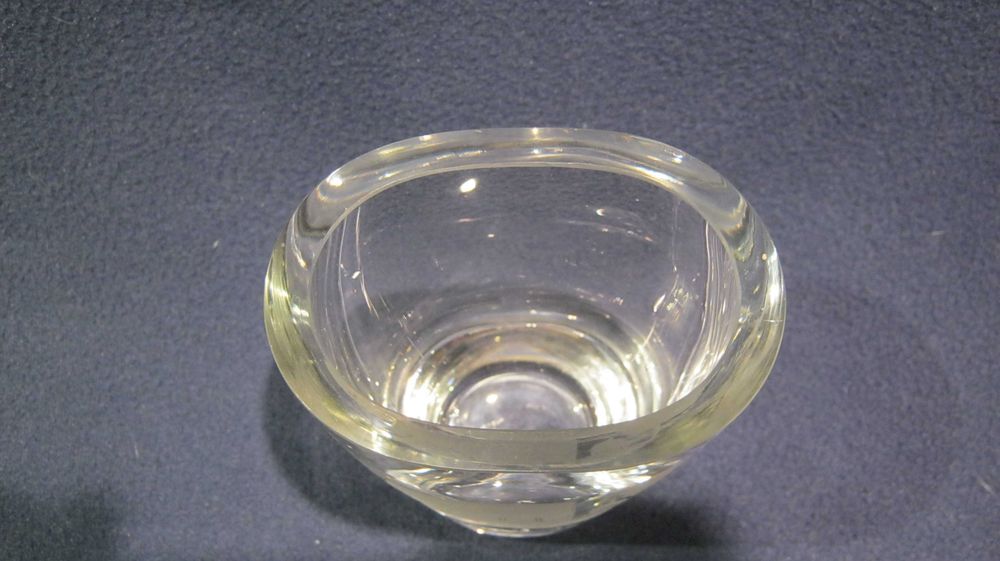 Pahar/Cupa/Pocal/sticla presata ORREFORS KOSTA BODA,Suedia.Manuf.