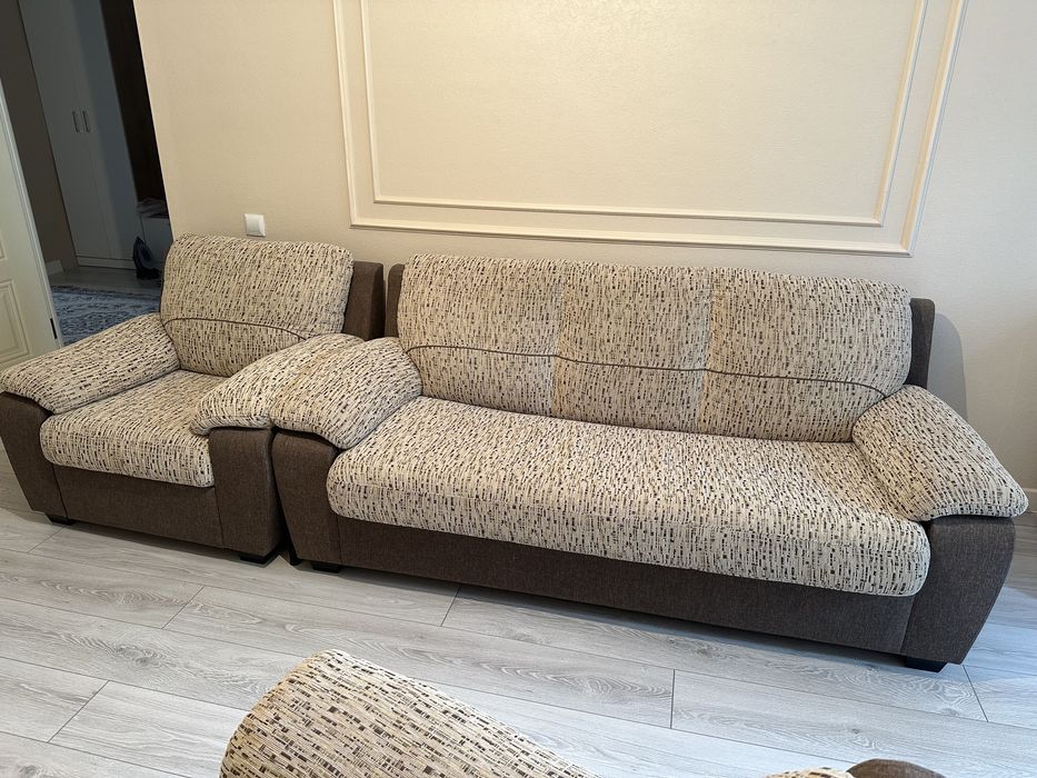 Продам диван + 2 кресла