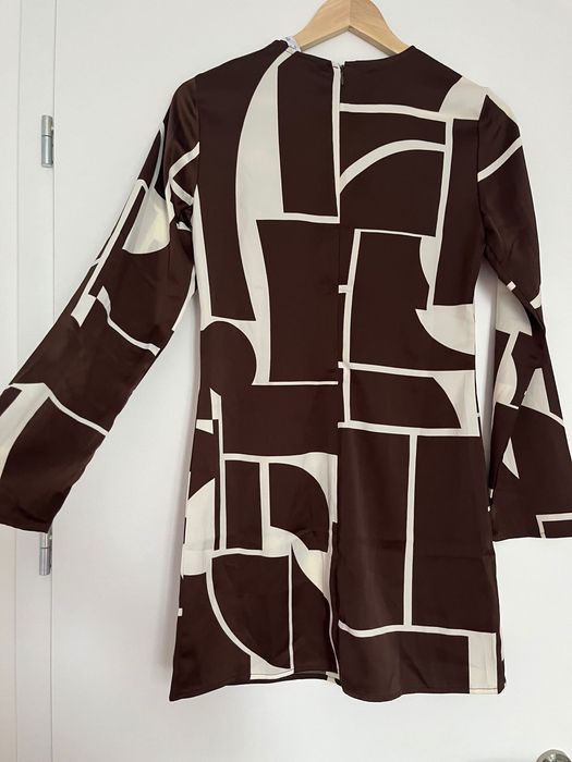 Елегантна рокля MANGO