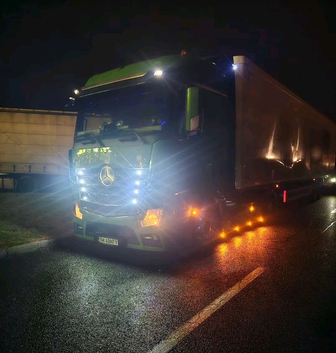 Mercedes actros mp4 1848 mega/standard