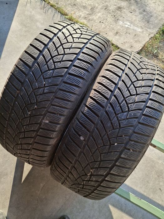 2 Anvelope M+S  215 50 r17  Goodyear