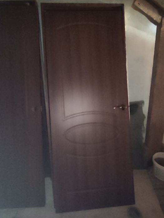 Продам двери межкомнатные