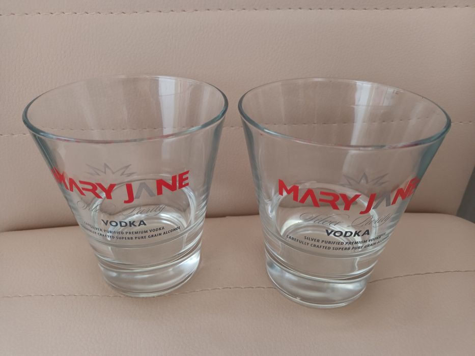 Стъклени чаши за алкохол