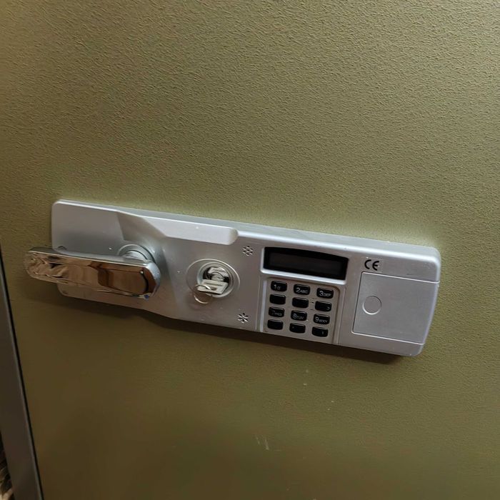 Сейф огнеустойкий высота 1.40