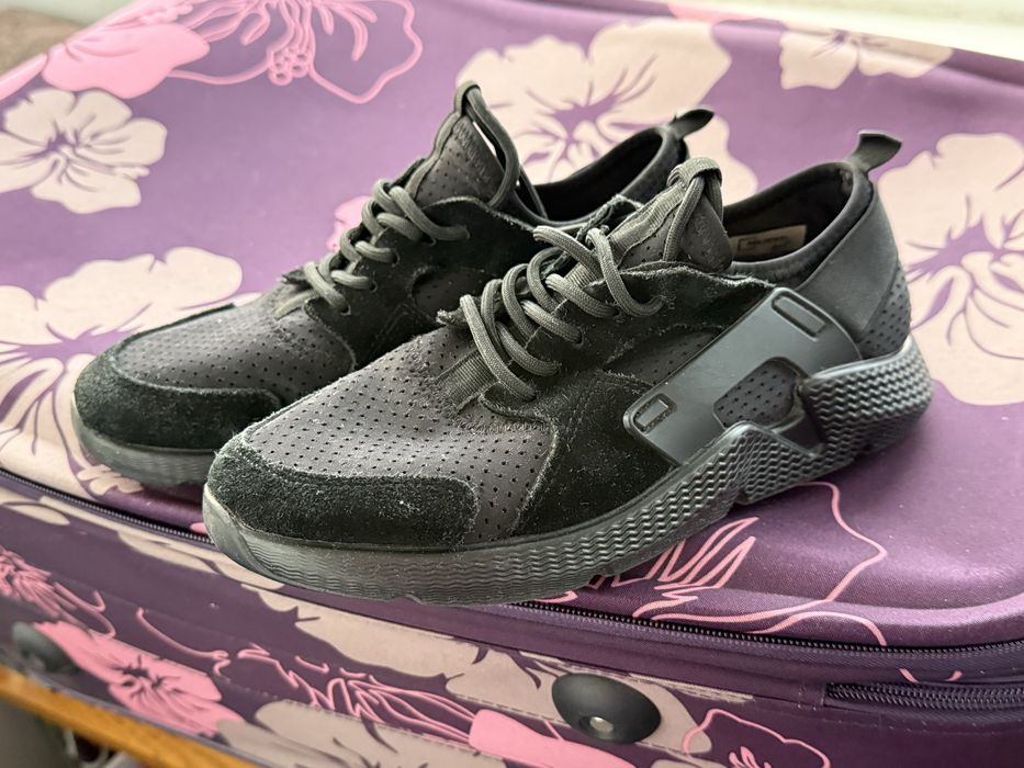 Adidasi Negri Piele Intoarsa| Marime 40 | Muse