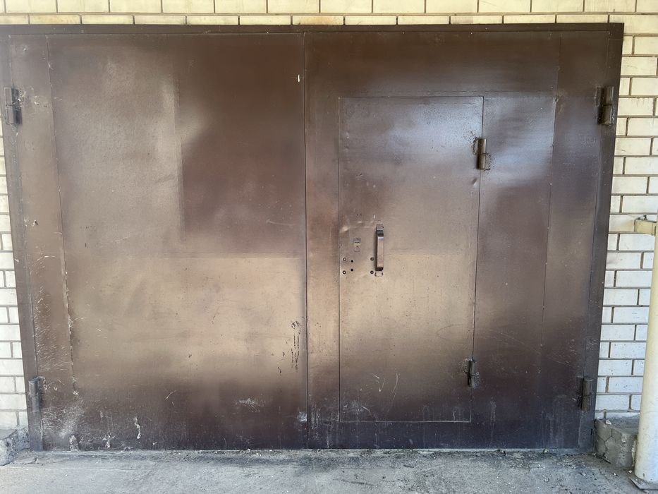 ворота утеплённые, на гараж