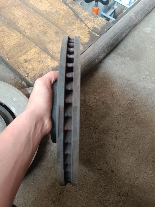 Продам тормозные диски