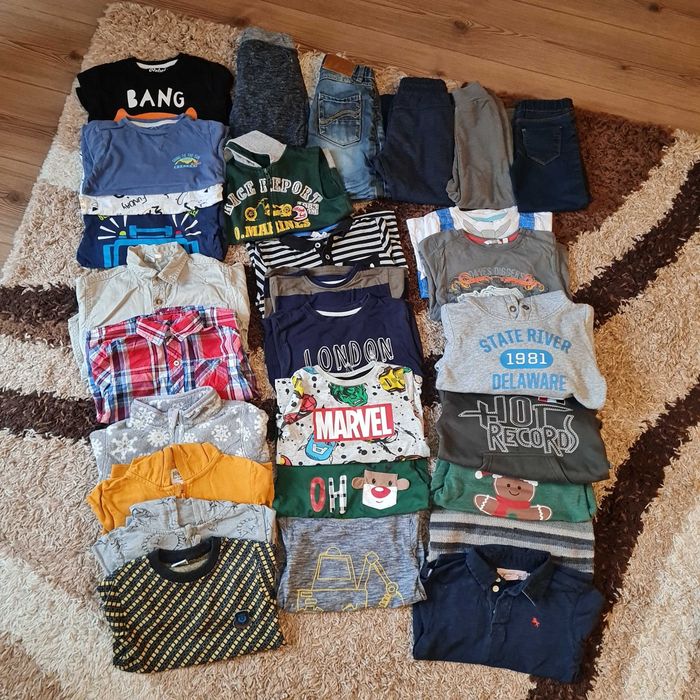 Lot bluze si pantaloni baieti 4 ani marime 104