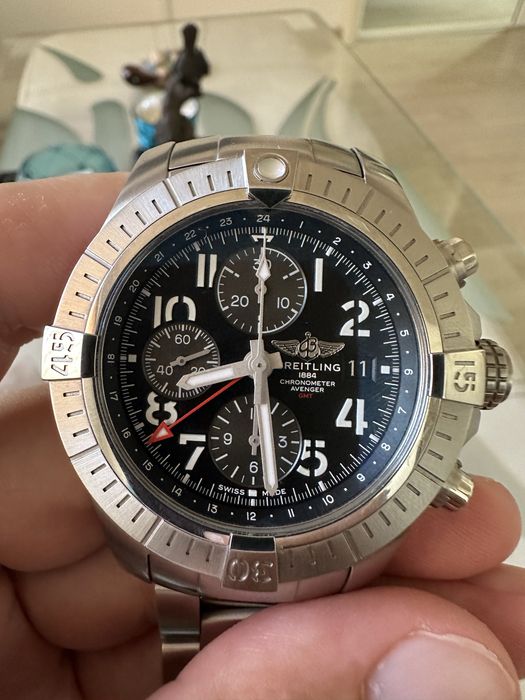 Breitling Avenger GMT 45 в ГАРАНЦИЯ