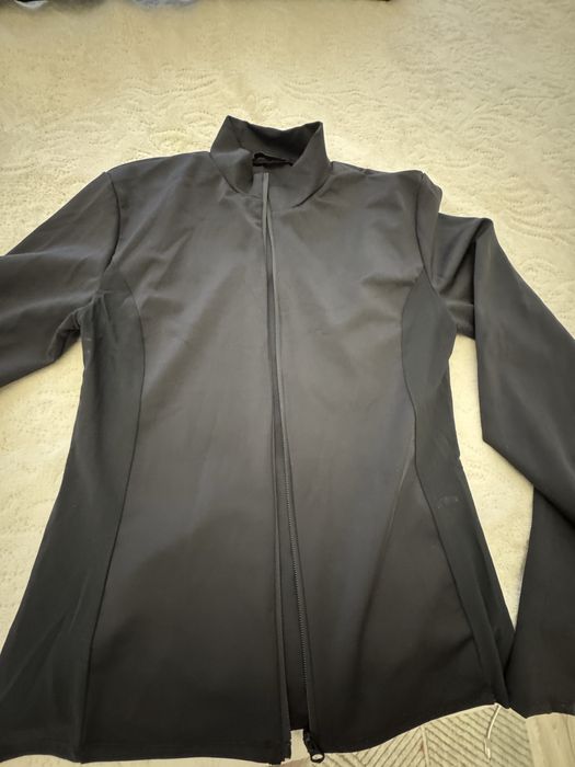 Продам рашгард спортивный Zara