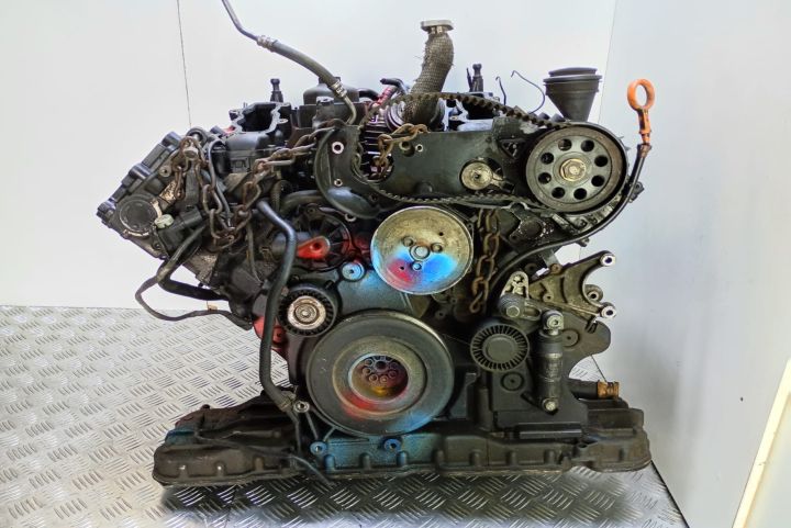 Motor 3.0 tdi BMK / ASB Volkswagen VW Touran  seria