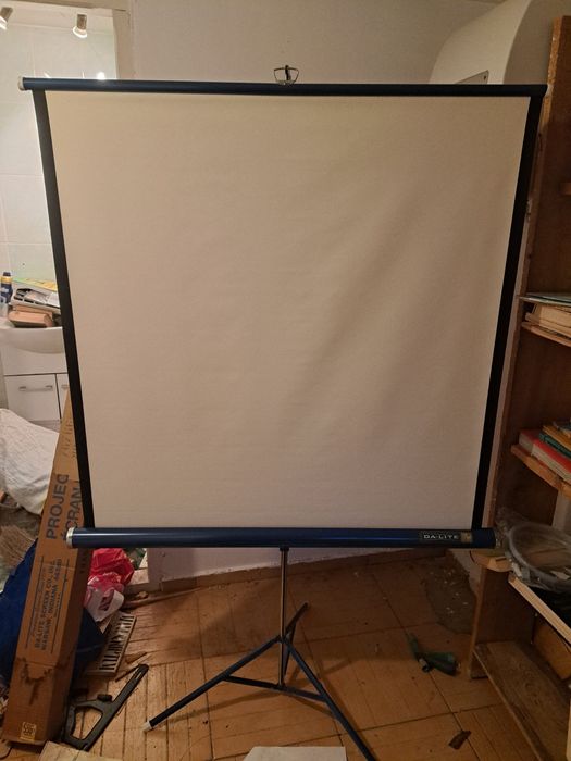 Video proiector vintage, 320 lei