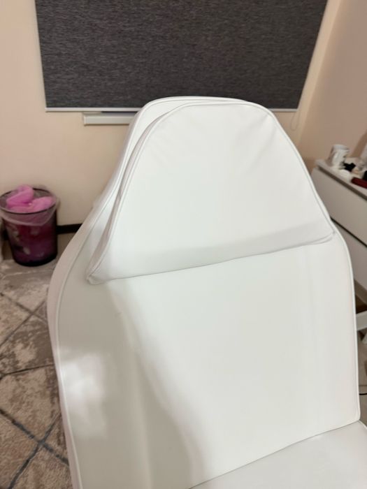 Продам кушетку косметологическую