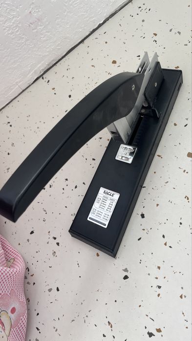 Продам степлер 3000